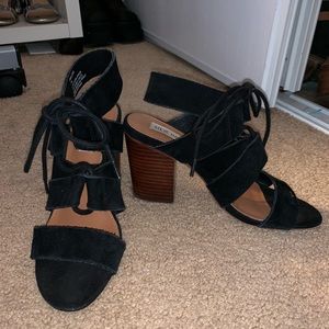 Steve Madden heel
